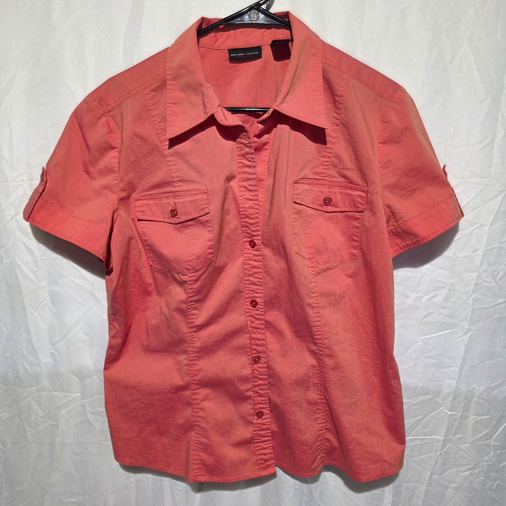 New York & Company Stretch Short Sleeve Button Down Shirt Coral Pink Womens XL